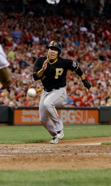 Reds come up just short in ninth, lose to Pirates 5-4